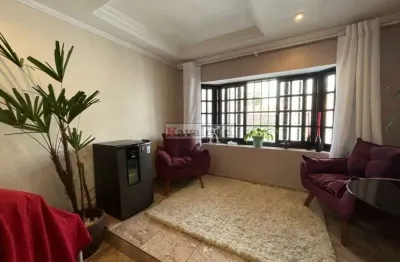 Sobrado com 4 quartos e 4 banheiros à venda, 200 m² por r$ 750.000