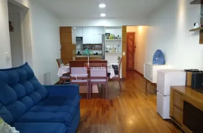 Apartamento com 3 quartos sendo 1 suite c/ closet e 2 vagas cobertas paralelas na vila vermelha.