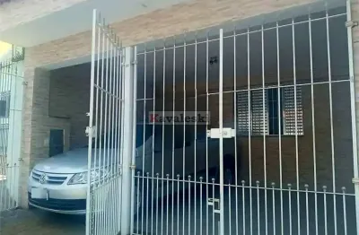 Casa Térrea Reformada Próx UNIP - 2 dormitórios 1 suite 2 vagas - Imperdível