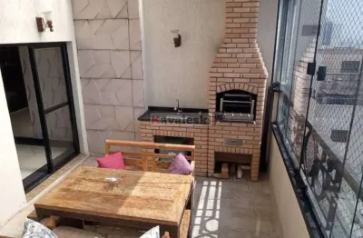 Cobertura 210 m², 3 dormitórios, 1 suíte, 3 vagas cobertas fixas demarcadas!