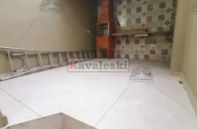 Sobrado vago , reformado , próximo ao metrô- quintal com churrasqueira