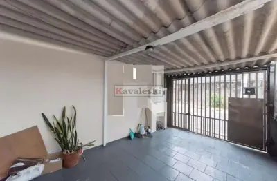 Lindo sobrado com 2 dormitórios 2 wcs 1 vaga - quintal - próx metrô