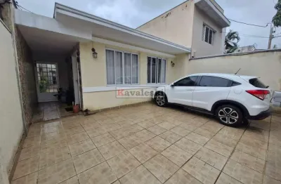 ** linda casa térrea a venda na região da saúde / praça de árvore.