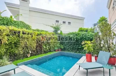 Sobrado 3 dorm,2ste,4vgas  310m² cond.fechado pq.ibirapuera