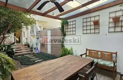 Sobrado em condominio fechado no klabin 3 suites 2 vagas 257m²