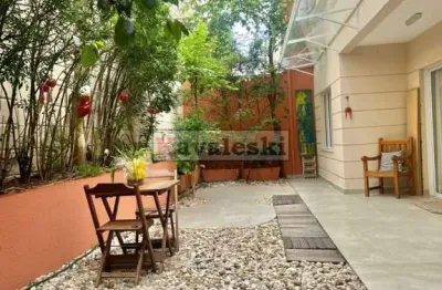 Casa em condomínio fechado com 4 quartos à venda na Rua Doutor Barros Cruz, --, Vila Mariana, São Paulo