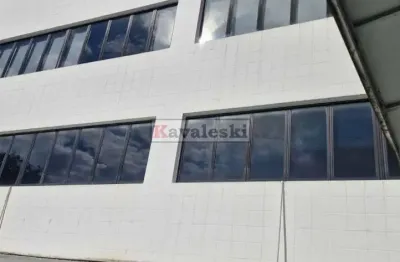 *** Prédio comercial com gerador próprio para a locação próximo ao metrô Praça da árvore.