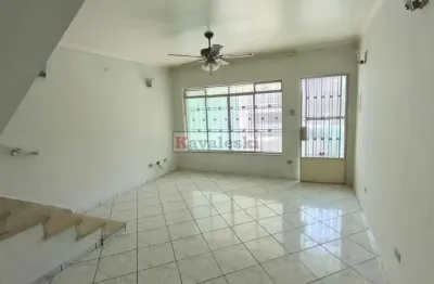 Sobrado com 2 amplos dormitórios 1 vaga / quintal / próx av cursino
