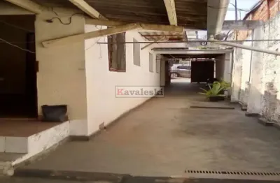 Casa térrea / quintal grande / 2 casas mesmo terreno /  para 2 familias ou para investimento /