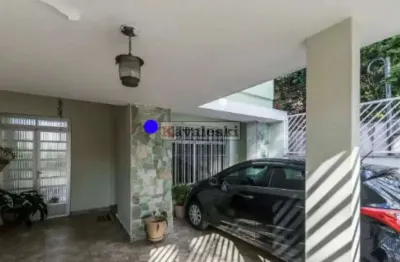 Sobrado excelente com 3 dormitórios 3 wcs 2 vagas / dep empregada / quintal / ac permuta