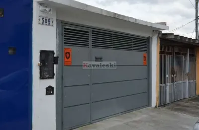 Casa térrea vila santa catarina 2 quartos sendo 1 suíte e 1 vaga. Confira....