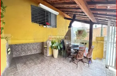 Casa à venda em SP: 2 quartos, 2 suítes, 4 banheiros, 1 vaga, 99m² no Bosque da Saúde!