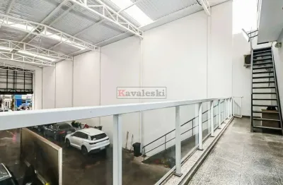 Barracão / Galpão / Depósito com 1 sala para alugar na Alameda dos Maracatins, --, Indianópolis, São Paulo