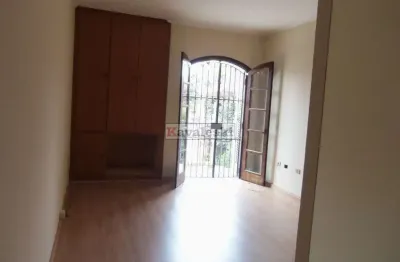 Locação de casa-sobrado com 3 quartos , 3 suites e 2 vagas na vila madalena