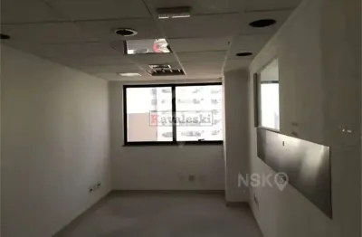 Aluga-se conjunto comercial a 100 metros do metrô santa cruz!