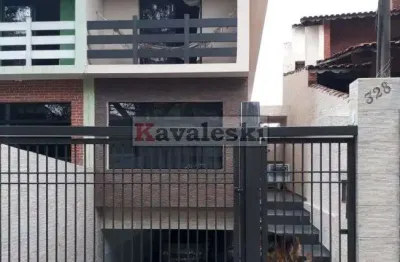 Excelente sobrado de 4 andares localizado no parque fongaro.