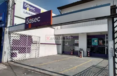 Casa com 4 quartos e 2 banheiros à venda, 220 m² por r$ 1.920.000