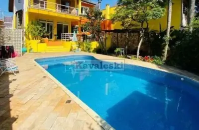Sobrado maravilhoso com piscina- imperdivel- miolo jardim da saúde- 3 dormitórios 1 suite 3 vagas -