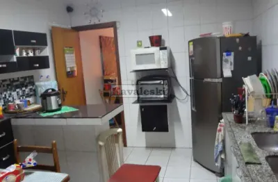 > sobrado de 3 dormitórios sendo 1 suíte e 2 garagem na vila gumercindo ..metrô alto do ipiranga ..