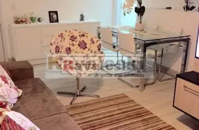 *  apartamento quinto andar metrô saúde e praça da arvore .