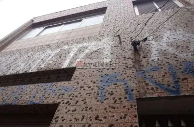>   excelente imóvel para moradia ou renda !! vago .