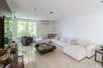 Sobrado à venda com 225m², 3 suites e 4 vagas jd. saude