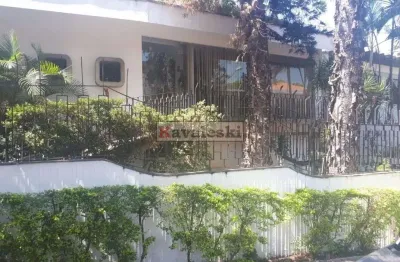 Sobradão Jd da Glória - 3 dormitórios 1 suite 4 vagas - quintal