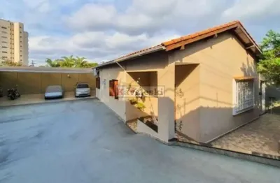 Casa térrea bosque da saude 3 dormitórios 2 suites 12 vagas quintal
