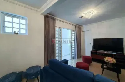 *  sobrado lindo em uma das melhores ruas do bairro próximo a rua angaturama .