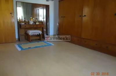 *   casa térrea no miolo do ipiranga , próximo ao metrô !!!