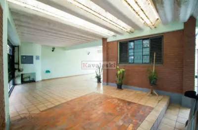 Casa térrea  4 dorm, 1 ste, 8 vagas 420m² -  300metros do metrô sacomã.