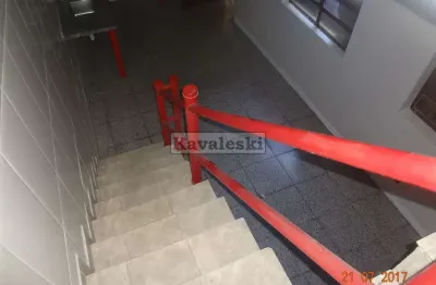 )  galpão ao lado da rua bom  pastor e metrô no ipiranga .