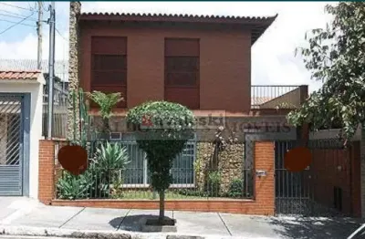 > sobrado reformado e vago miolo jd da saúde com 3 dormitórios 1 suite 4 vagas - quintal