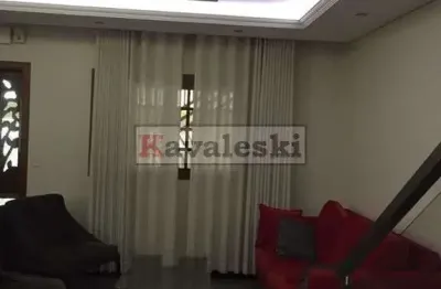 Sobrado lindo!! 3 dorms. 2 suítes com hidromassagem! 2 vagas, 240m² de terreno!!!
