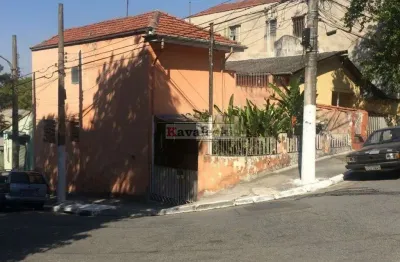 Atenção investidores !!! 3 casas no mesmo terreno / todas alugadas com ótimo rendimento/