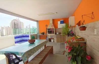 Cobertura exclusiva de 212m² com dois terraços e vista privilegiada