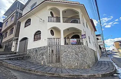 Casa com 4 quartos à venda na Rua dos Inconfidentes, Bairu, Juiz de Fora