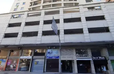 Kitnet / Stúdio à venda na Avenida Presidente Itamar Franco, São Mateus, Juiz de Fora