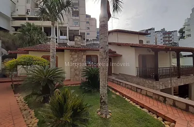 Casa com 4 quartos à venda na Rua Albertino Gonçalves Vieira, Jardim das Laranjeiras, Juiz de Fora