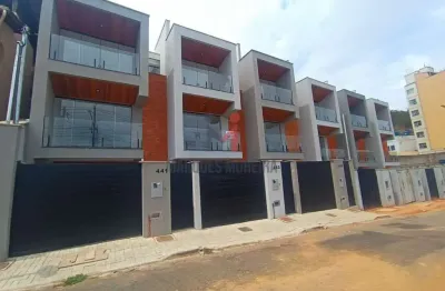 Excelente oportunidade de casa no bairro santa catarina!