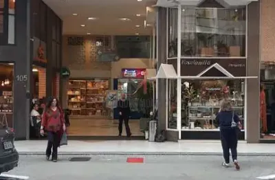 Ponto comercial à venda na Rua Braz Bernardino, Centro, Juiz de Fora