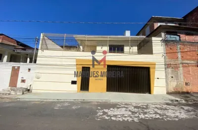 Casa com 3 quartos à venda na Rua Orestes Pereira, 95, São Pedro, Juiz de Fora