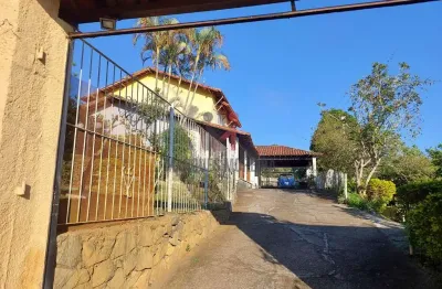 Casa com 3 quartos à venda na Rua da Neblina, Novo Horizonte, Juiz de Fora