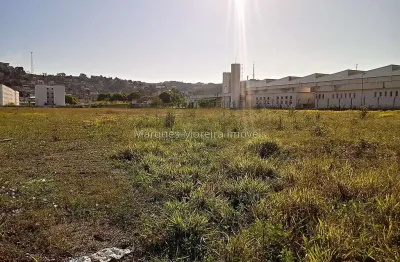Terreno à venda na Avenida Garcia Rodrigues Paes, Barbosa Lage, Juiz de Fora