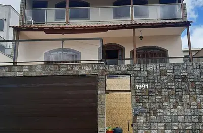 Casa com 4 quartos à venda na Rua Onofre Oliveira Salles, Santa Maria, Juiz de Fora