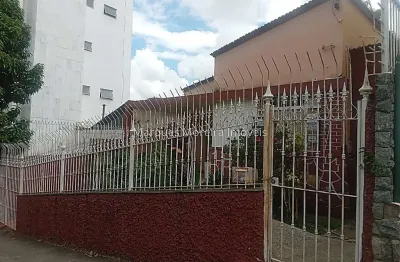 A casa dos seus sonhos: espaço, conforto e localização privilegiada esperam por você!