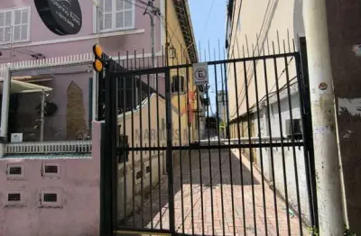 Oportunidade imperdível sem condomínio no centro da cidade!