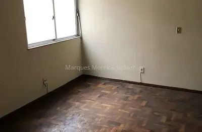 Apartamento com 2 quartos à venda na Avenida Governador Valadares, Manoel Honório, Juiz de Fora