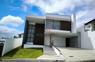 Casa de alto padrão à venda no condomínio spinaville!