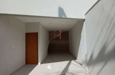Exclusiva oportunidade em martelos – casa triplex a poucos minutos da ufjf